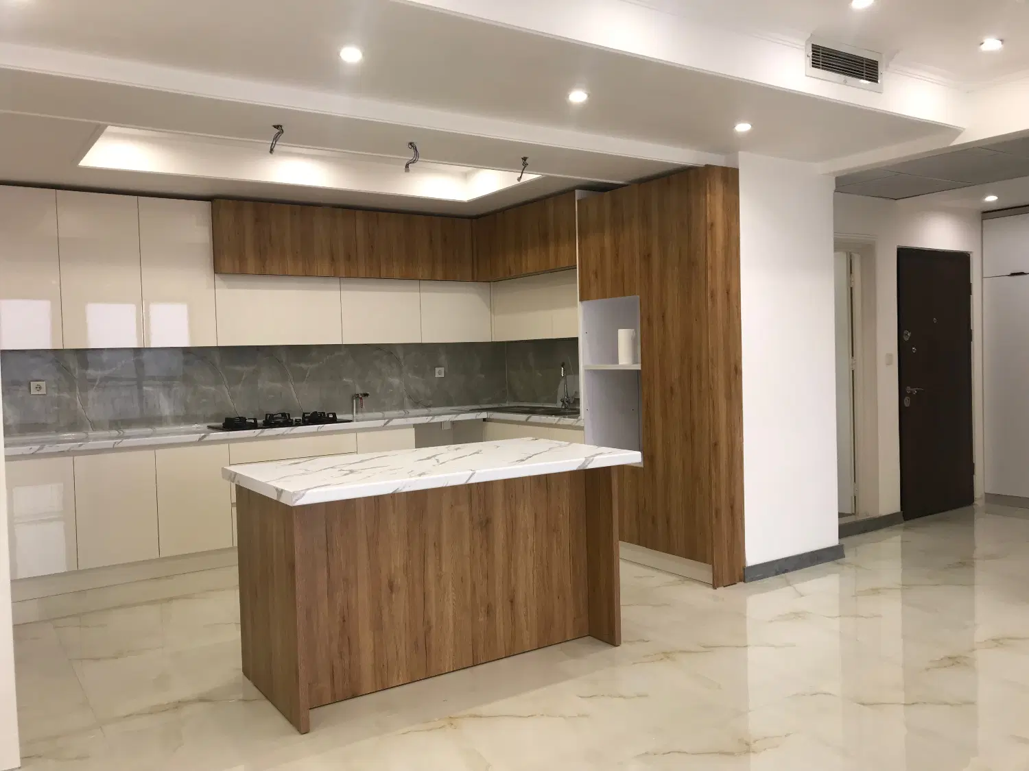 آپارتمان ارگ ۲ در زعفرانیه
