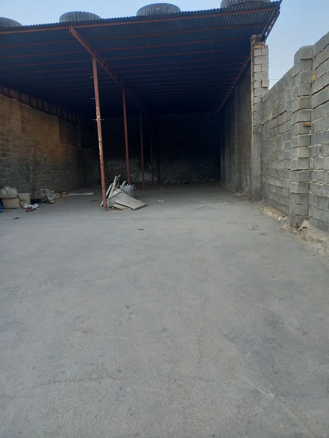اجاره گاراژ ۳۷۵ متری در بر جاده اصلی در هفت چشمه
