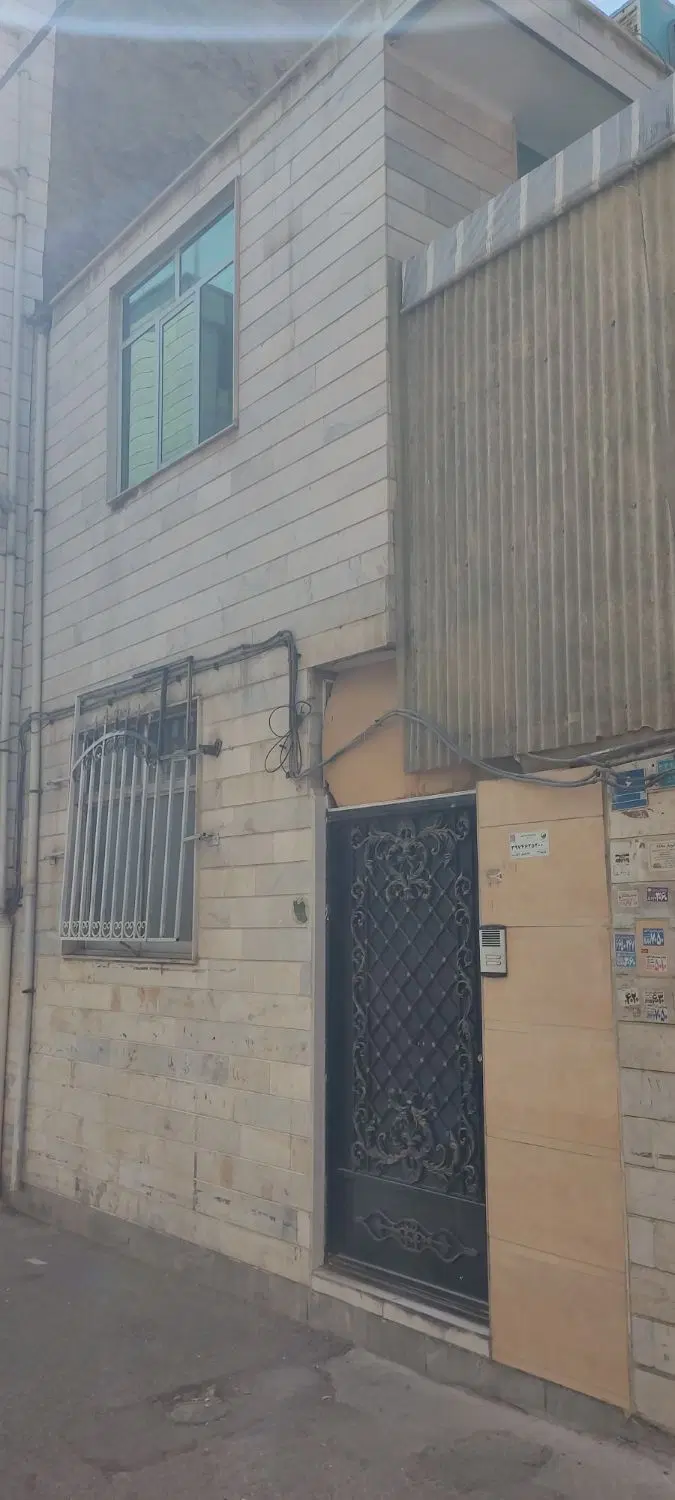 اجازه منزل ویلایی دو طبقه سرویس کامل