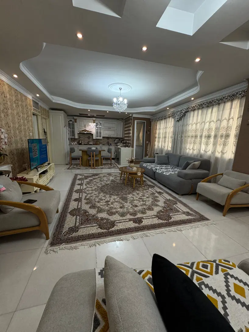 فروشی ۹۲ متر فول امکانات