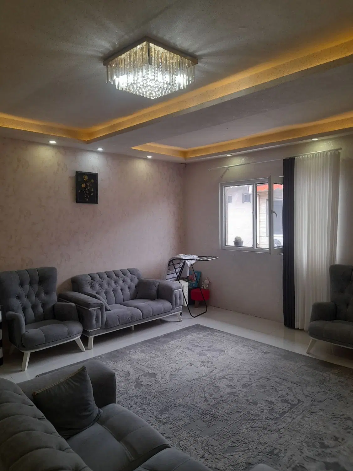 واحد ۶۹ متری فکوری ،مهدی زاده