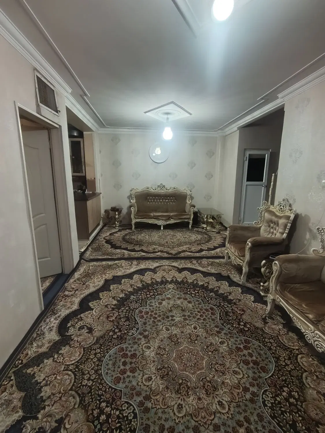 آپارتمان ۵۷.۵ متری تکواحدی همراه تراس ۸۰ متری