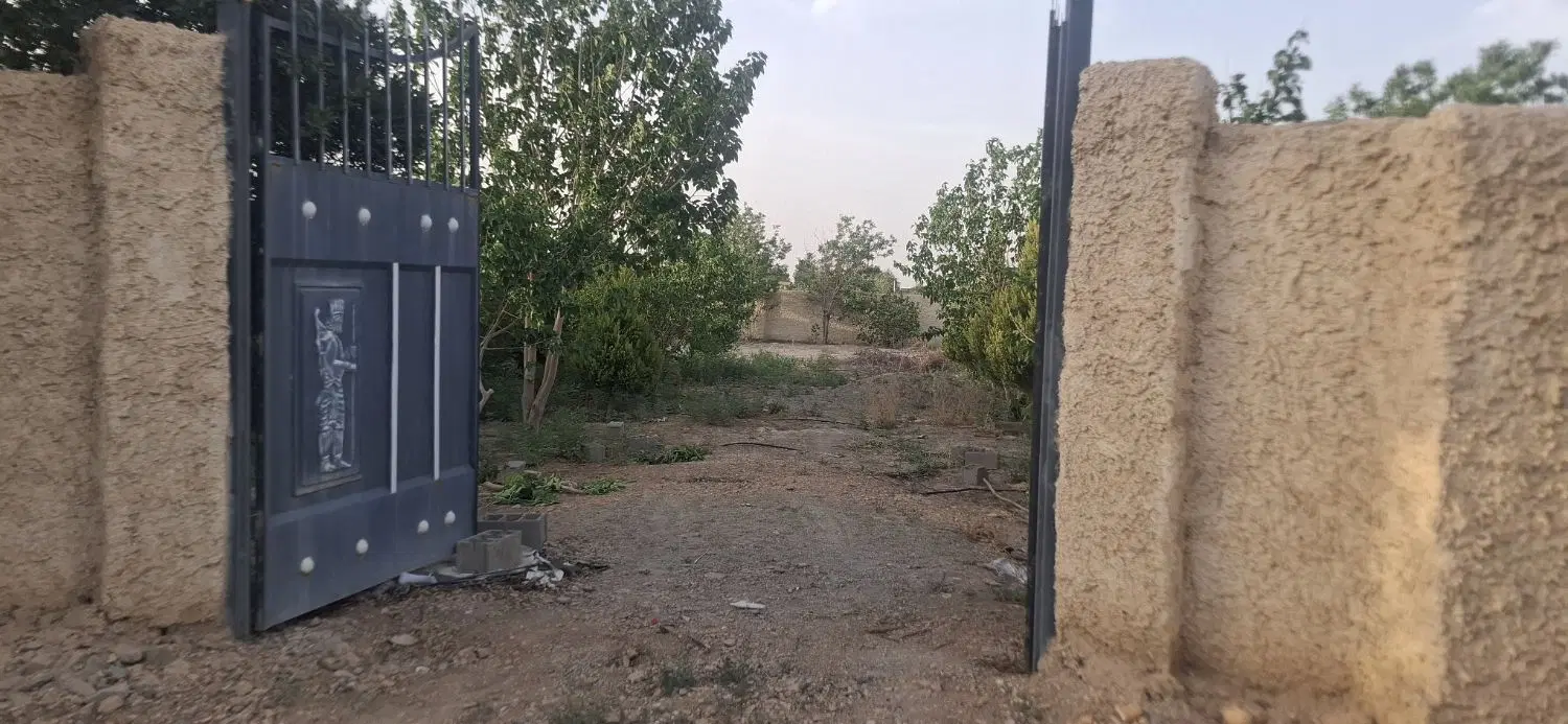 باغ ۱۰۰۰متری بامجوز