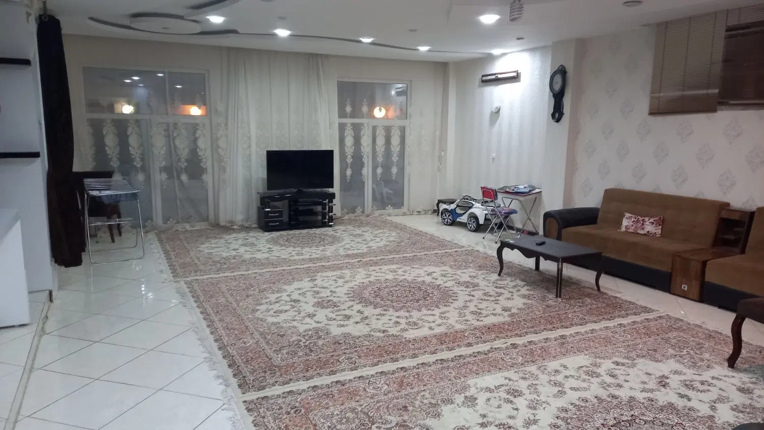 خانه ویلایی ۳۰۰ متر فریمان نبش امام رضا غربی ۲_۱