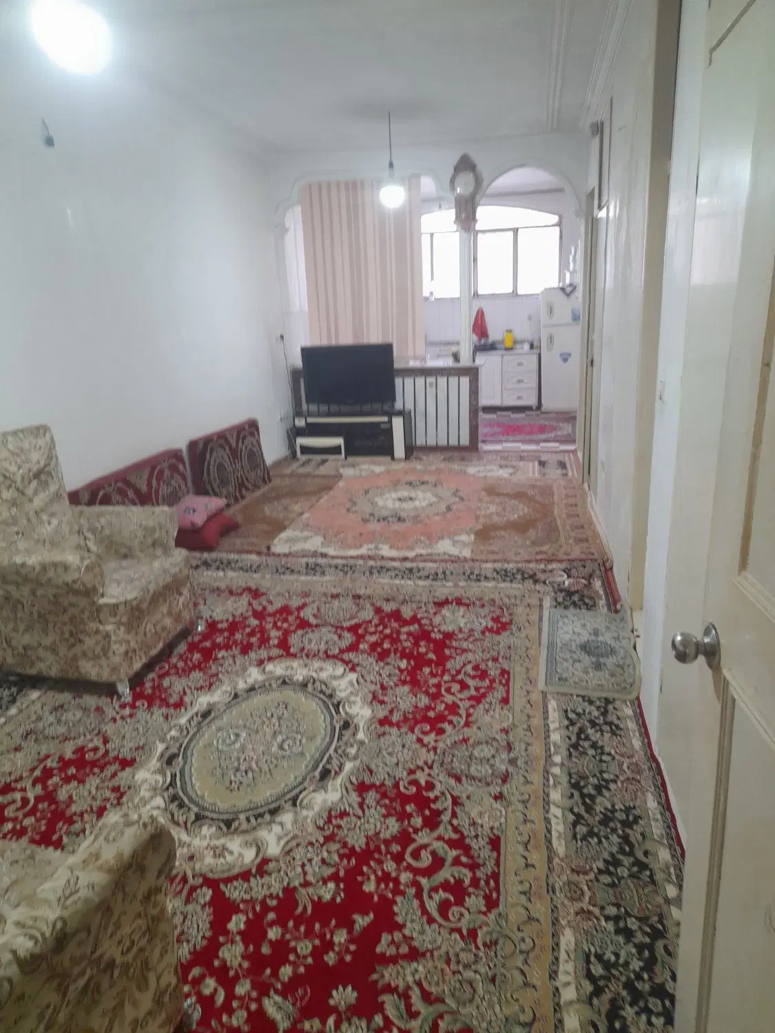حیاط ۱۰۰جنوبی عباسی