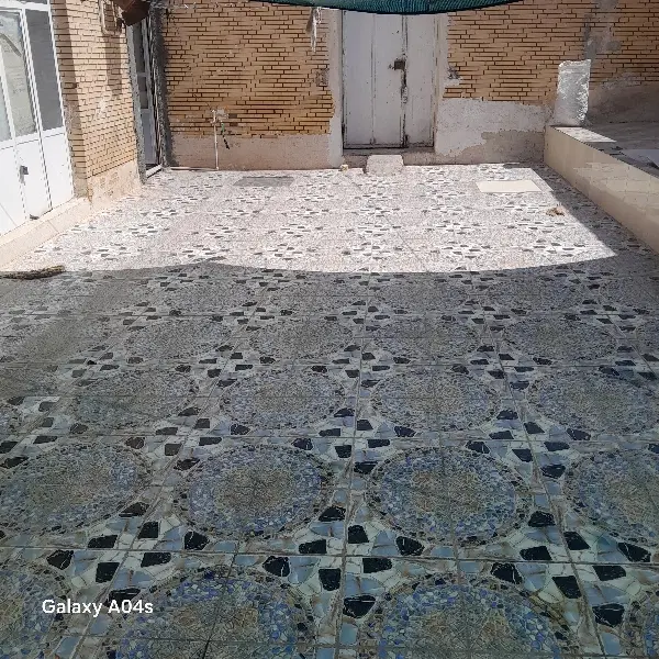 خانه فروشی قدیمی