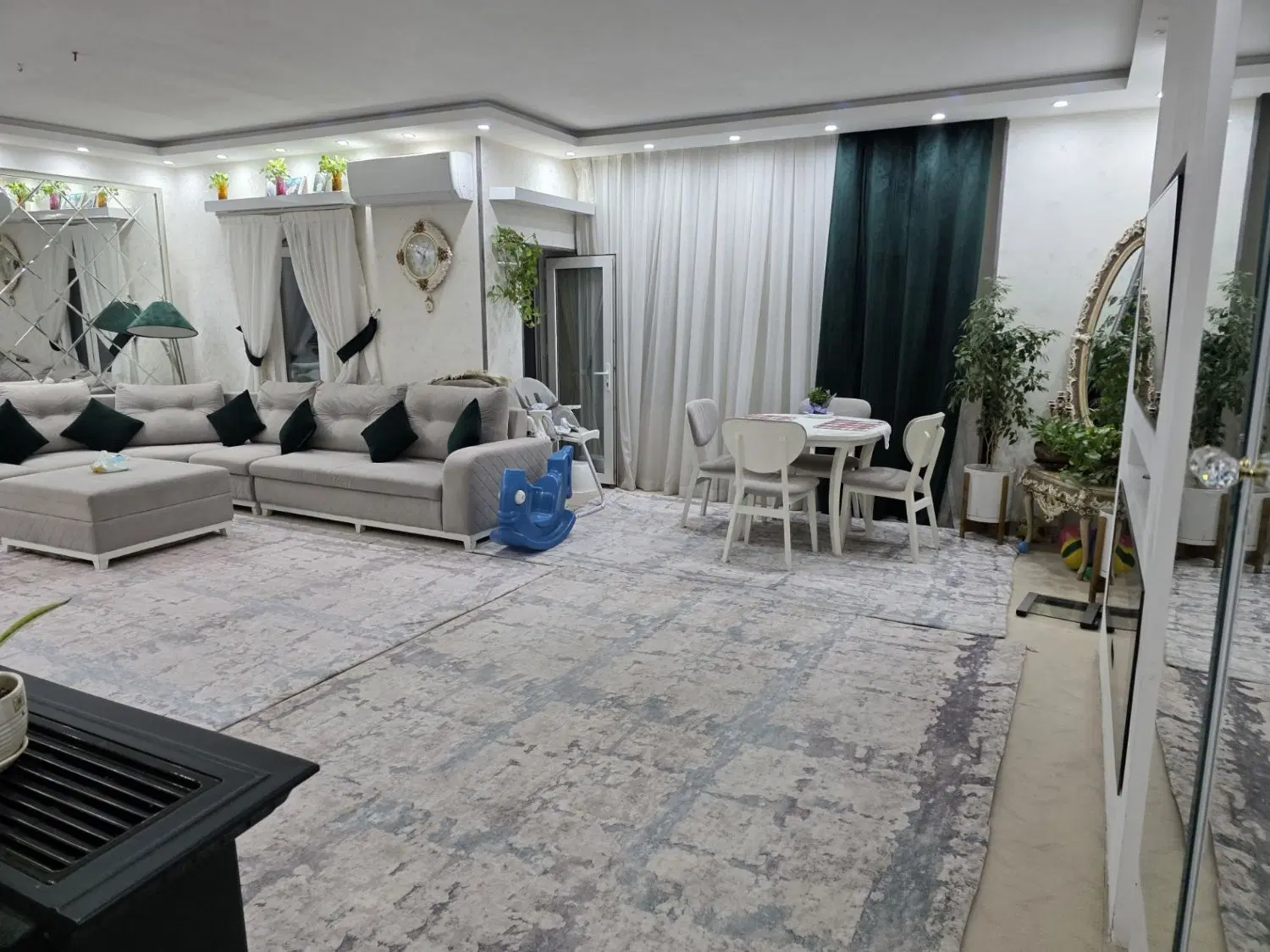 فروش آپارتمان ۱۲۰ متری شیراز