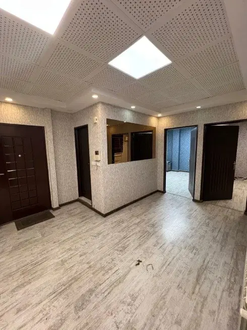 بر اصلی معلم، ۹۰ متر