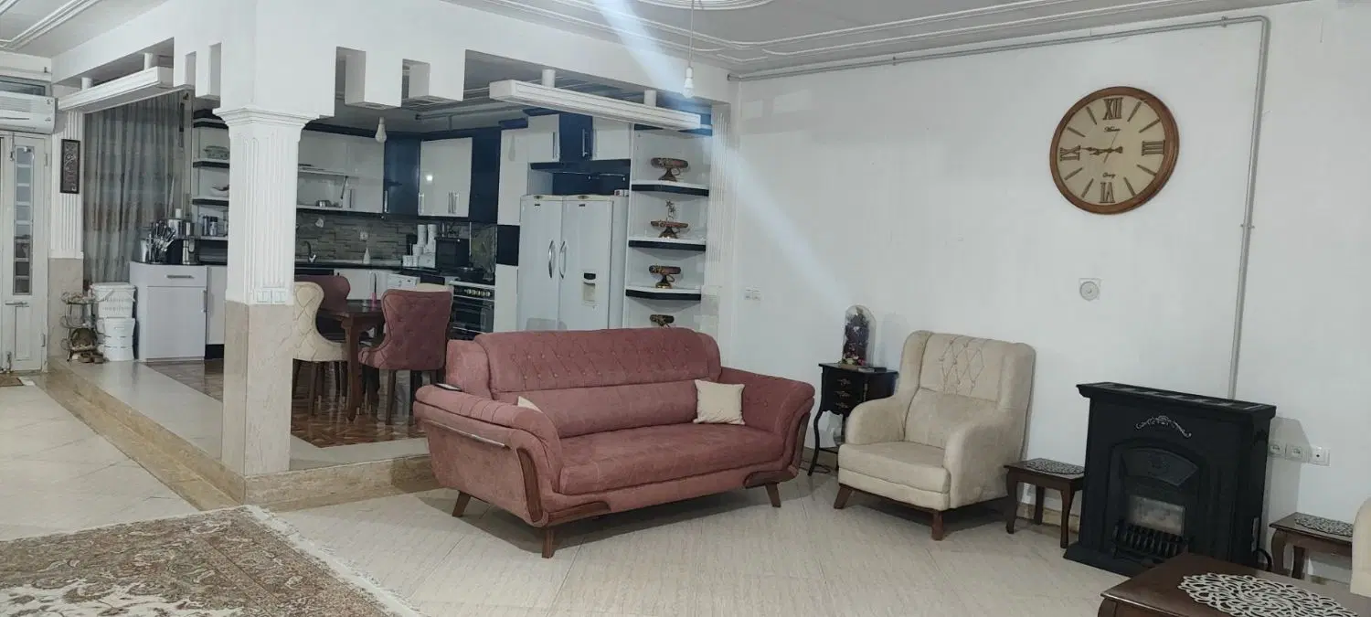 اجاره اپارتمان طبقه دوم درخیابان طرهان ۶