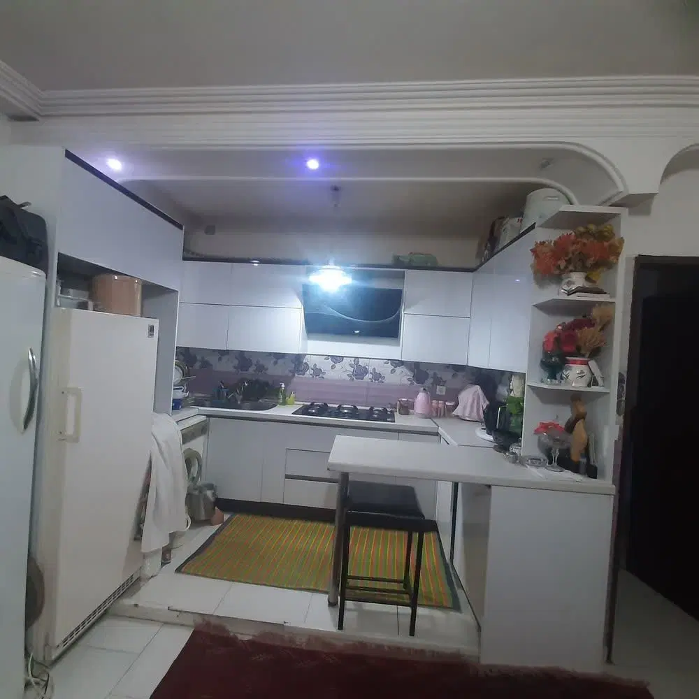 ۶۰متری_آسانسوردار_بالکن دار_خوش نقشه