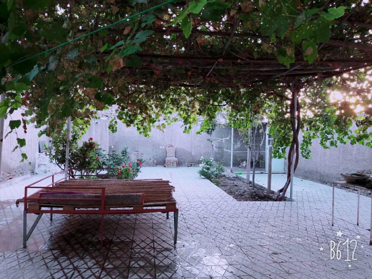 خانه ویلایی ۳۰۰متری سند شش دانگ