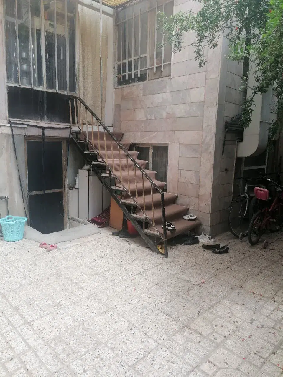 رهن واجاره منزل دربست  قدیمی ویلایی
