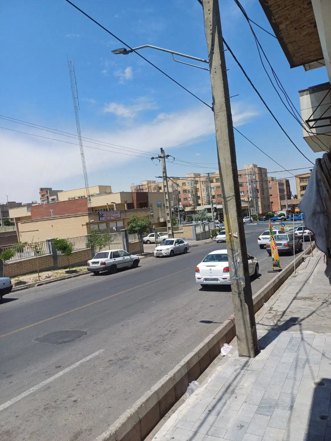 ۷۵متر آسانسور پارکینگ انباری اندیشه (داداش‌پور)