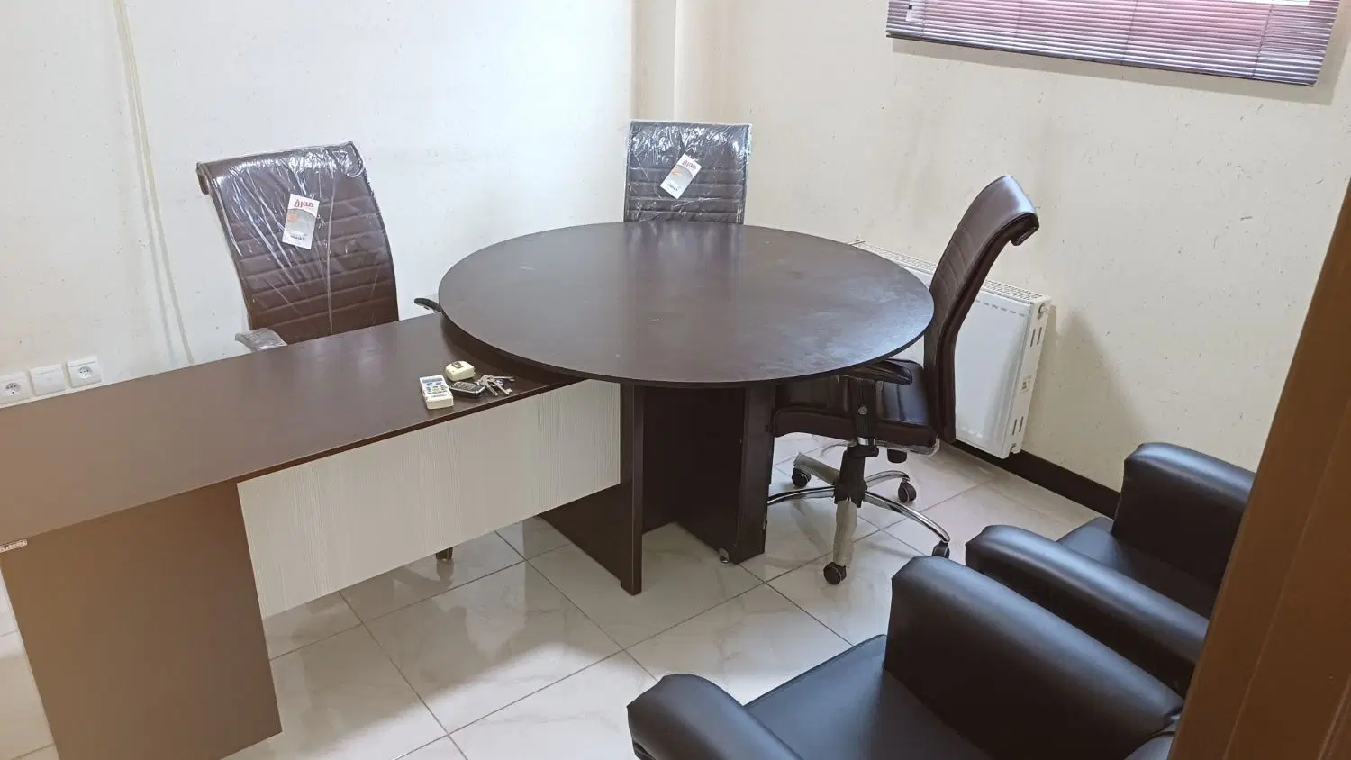 دفتر کار ۴۸ متری _ چهارراه باهنر