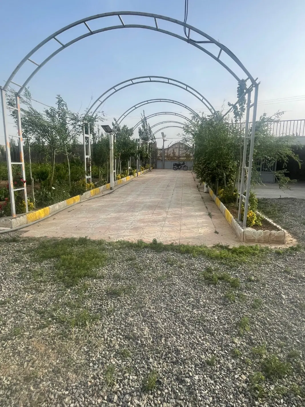 فروش ۲۰ هزار متر باغ چهاردیواری بر جاده آسفالته