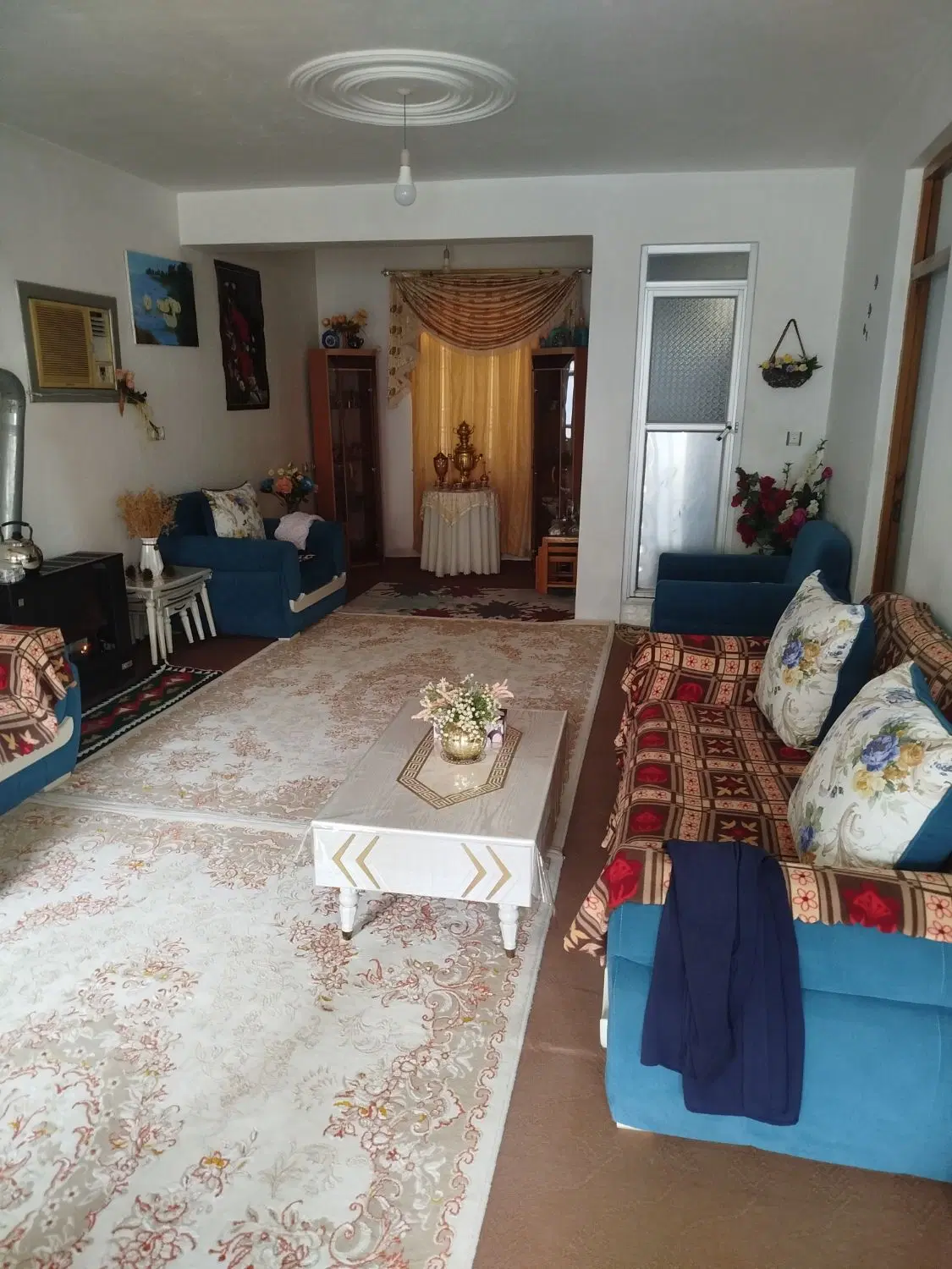 زمین و خانه ۱۶۵ متری چهار راه هنگ