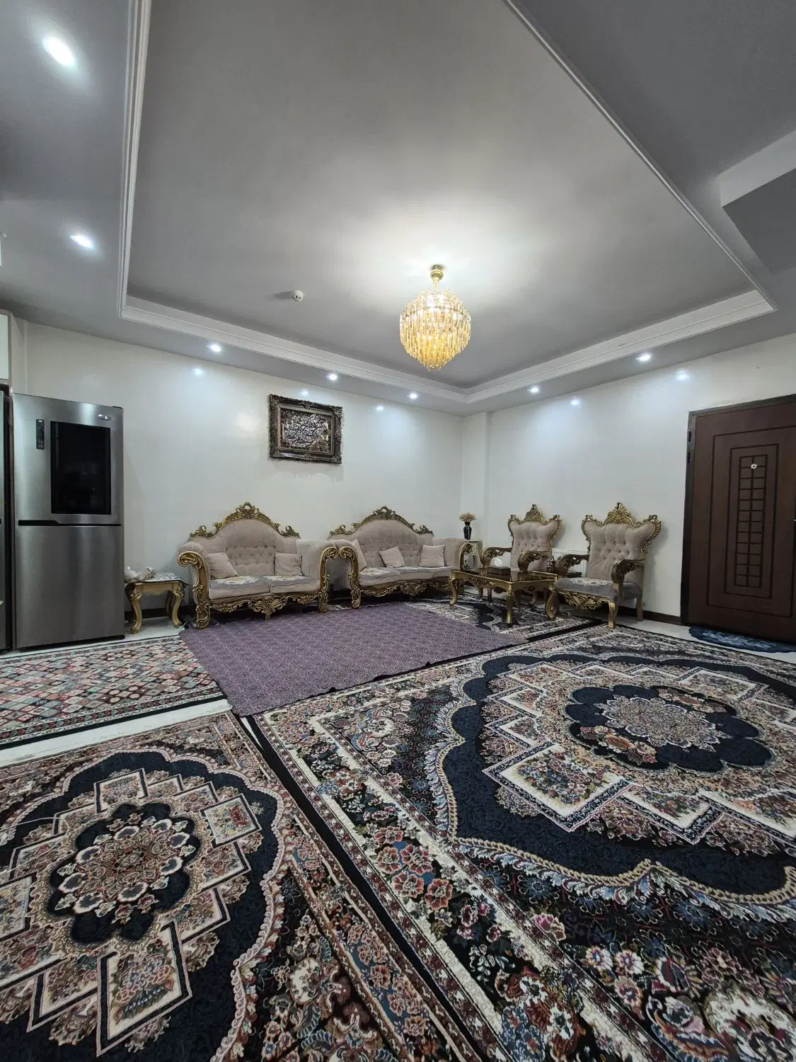 ۷۲ متر _ ۲ خواب _ فول امکانات _ نوساز _ رو به پارک