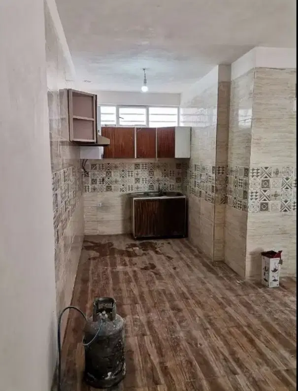 خانه کلنگی واقع در سنگ سفید