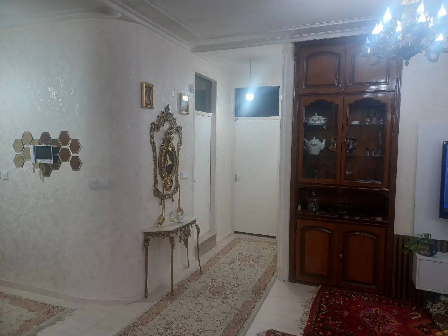 آپارتمان باغچه بان یاغچیان گلشهر