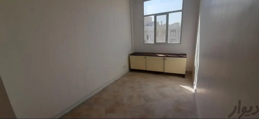 ۶۷ ربذه جنوبی _ دوخوابه _ انباری
