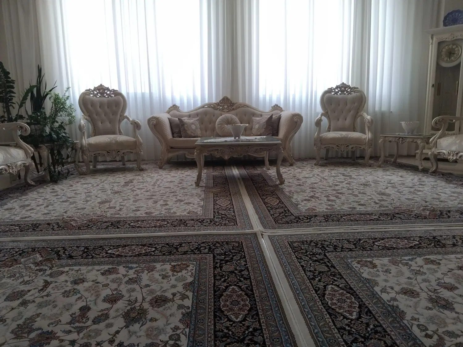 آپارتمان شیک ۱۳۰ متری شهرک دادگستری