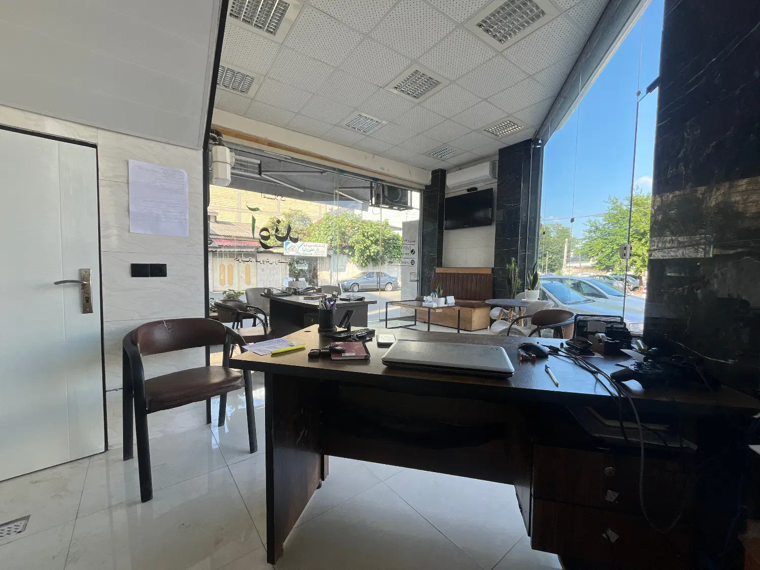 دفتر ۳۸ متری سعدی به سرگل