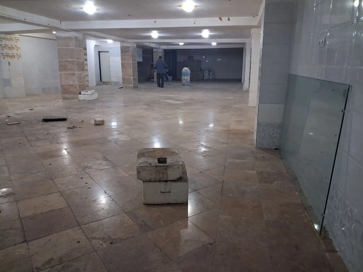 رهن و اجاره زیرزمین ۳۰۰ متری