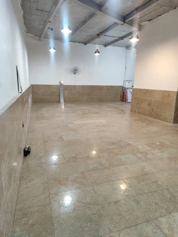 زیر زمین سر دو نبش  احمد اباد