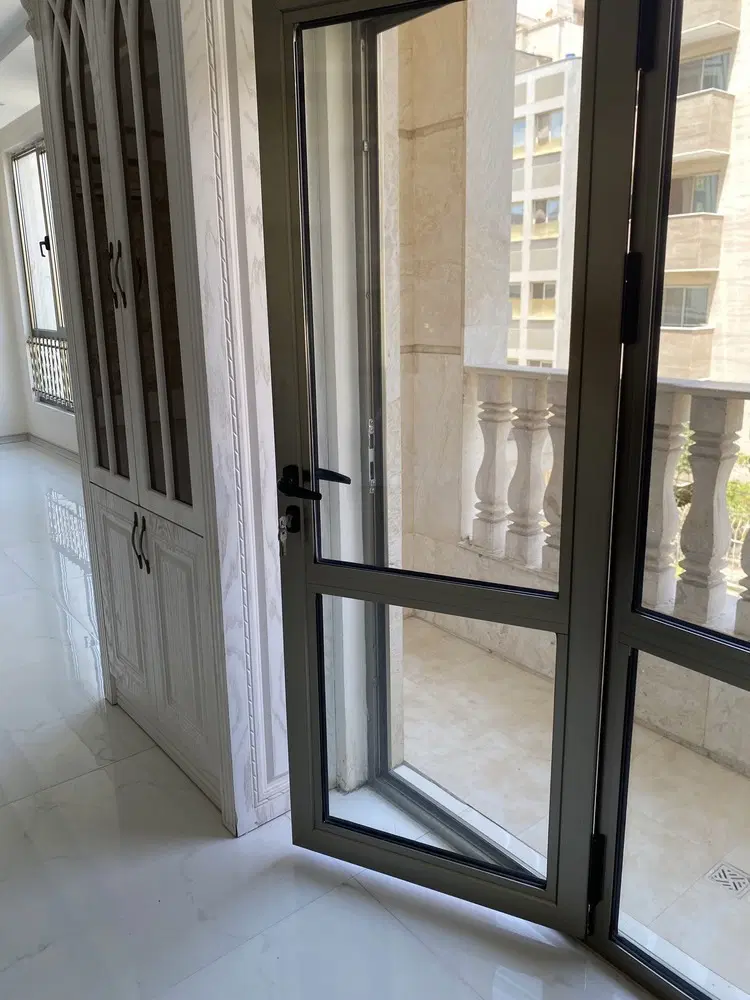 آپارتمان ۱۷۰ متری عدل ۸