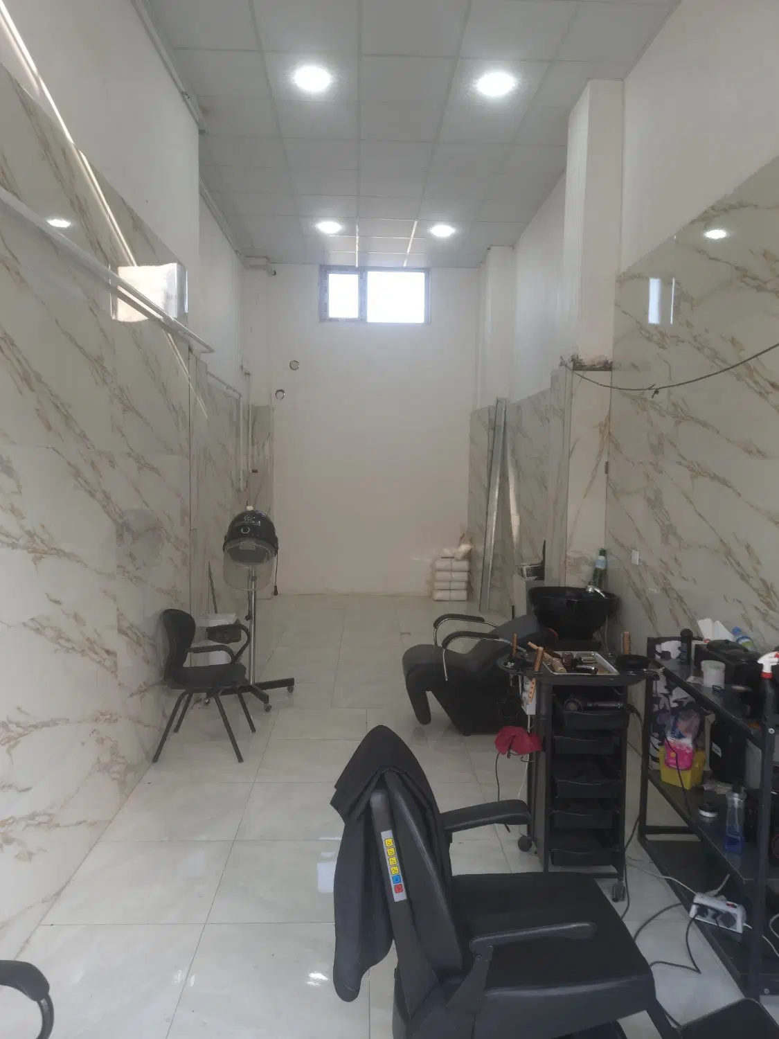 اجاره مغازه،روی خیابان اصلی شهرک دانش