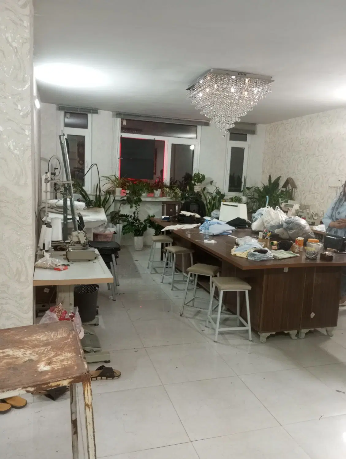 اداری۱۰۰متری اوایل صیاد۱۳ تک واحدی