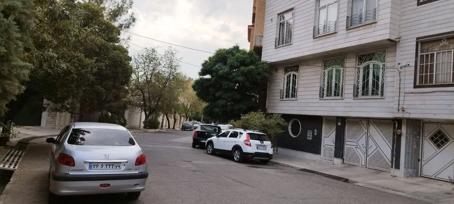 فروش آپارتمان ۱۱۷ متر طبقه اول