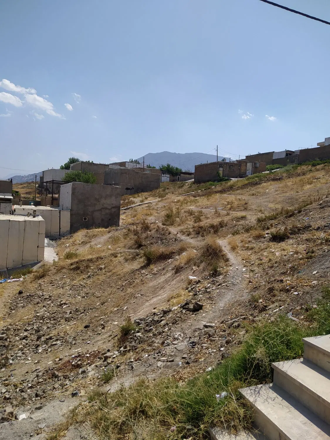 زمین بالای بیمارستان هفتم تیر