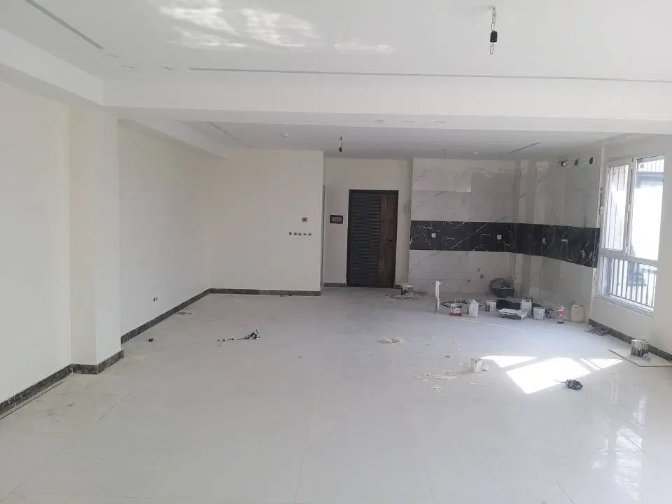 ۱۱۵متری_۲خواب_میدان فرمانداری_کلید نخورده