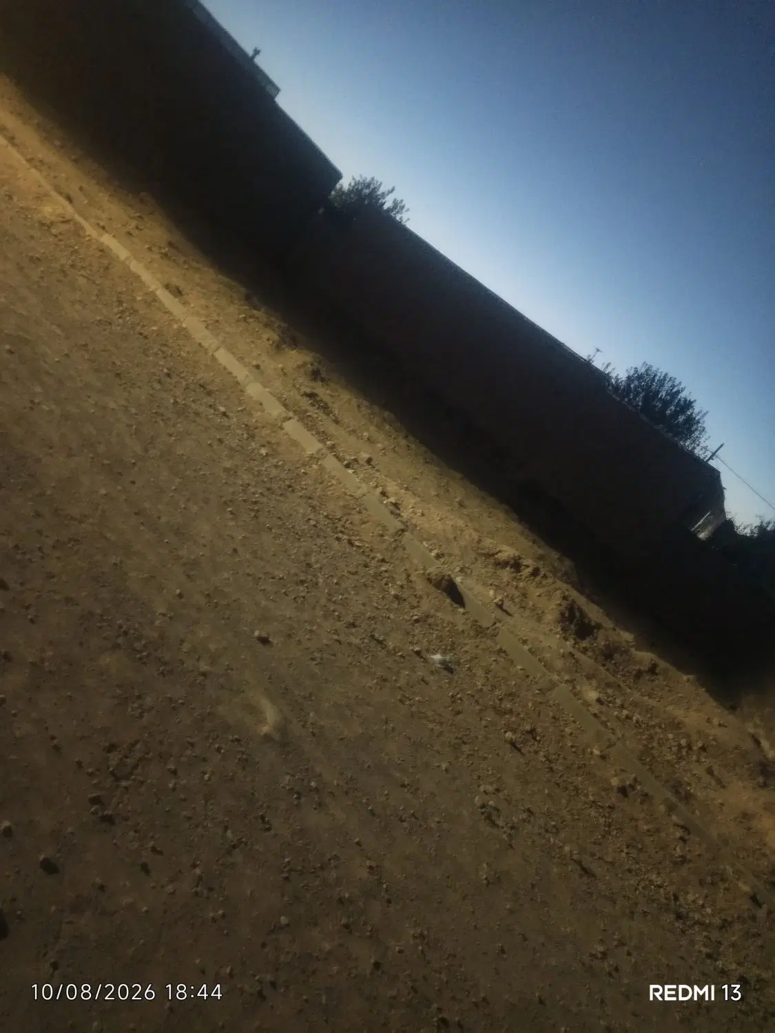 زمین اسماعیل آباد هست