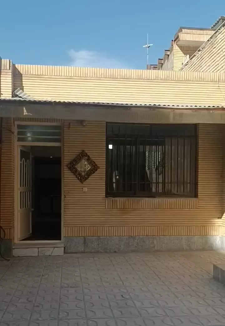 ویلایی ۱۱۲ متری دربست امامیه ۸ یک طبقه