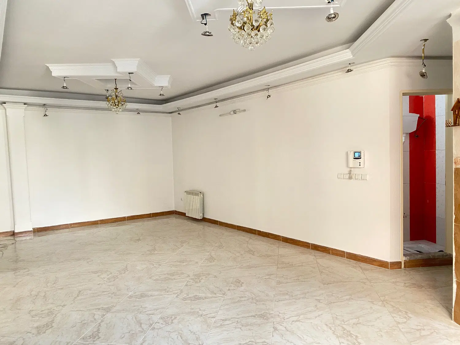 ۹ متر دوخواب، تخلیه، سند آماده محضر نازی‌آباد