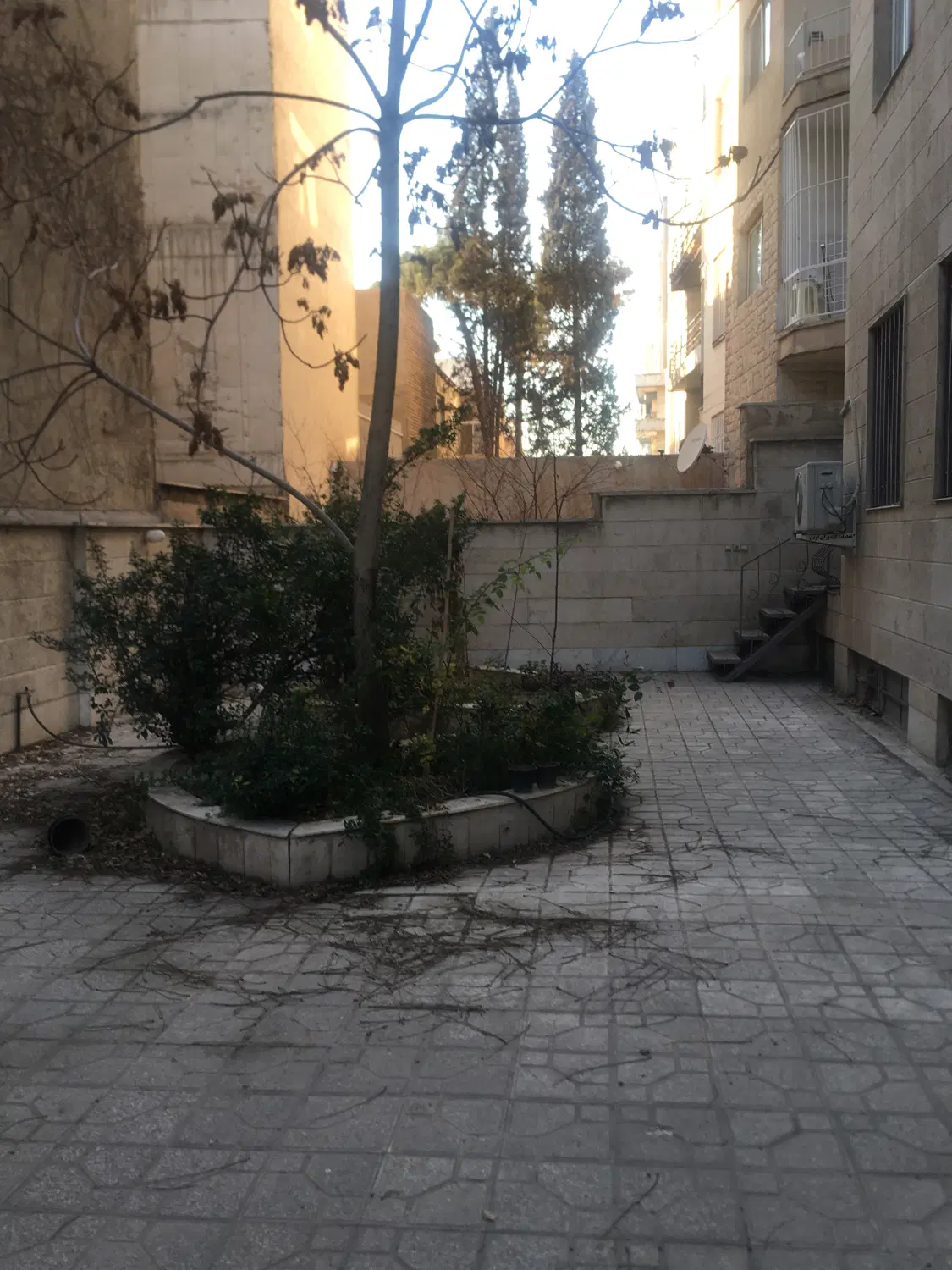 ۲۰۷ متر کلنگی بر ۹ شمالی یوسف آباد