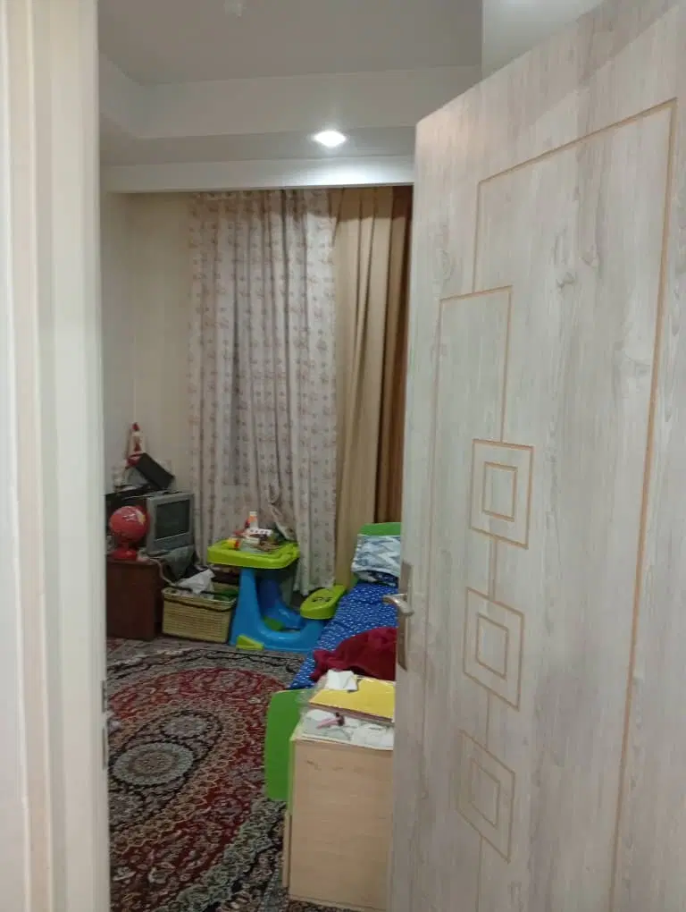 ۱۳۰ متری ۳ خواب ۲ پارکینگ