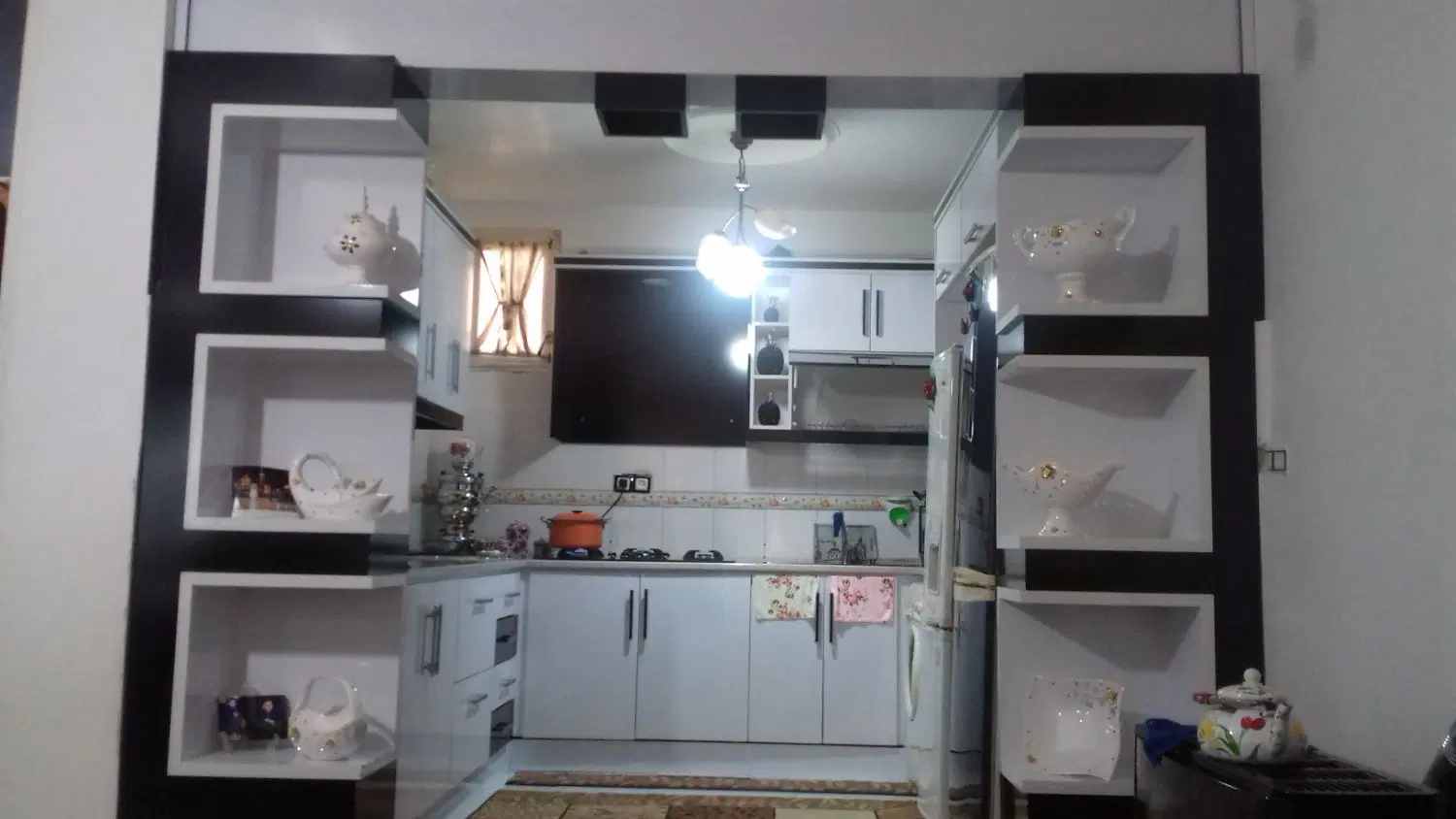 یک واحد خانه اجاره داده میشود تمام رهن