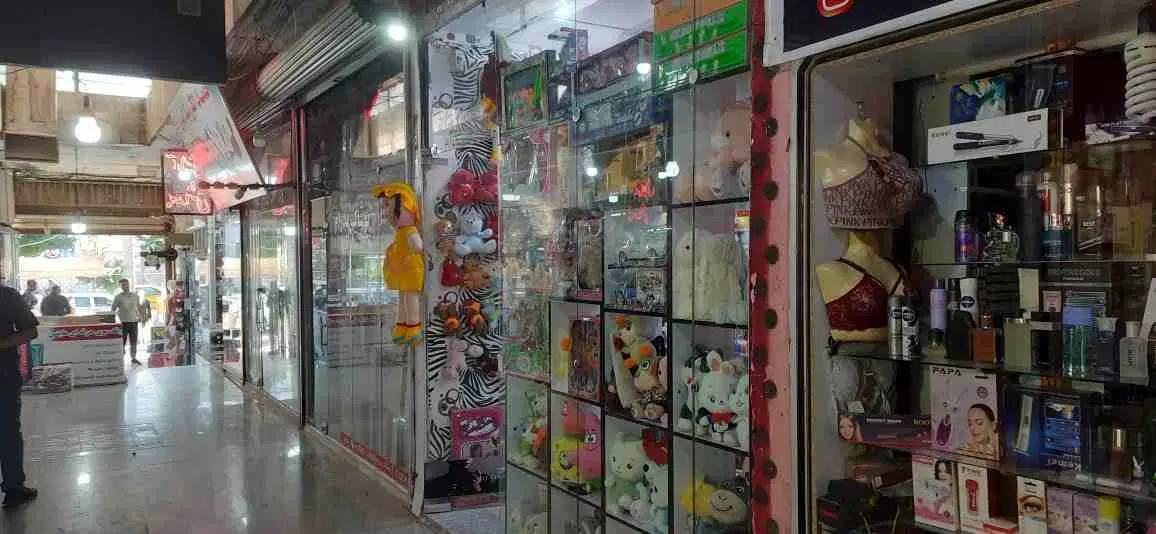 اجاره مغازه ۱۰ متر واقع در بازار مسکن