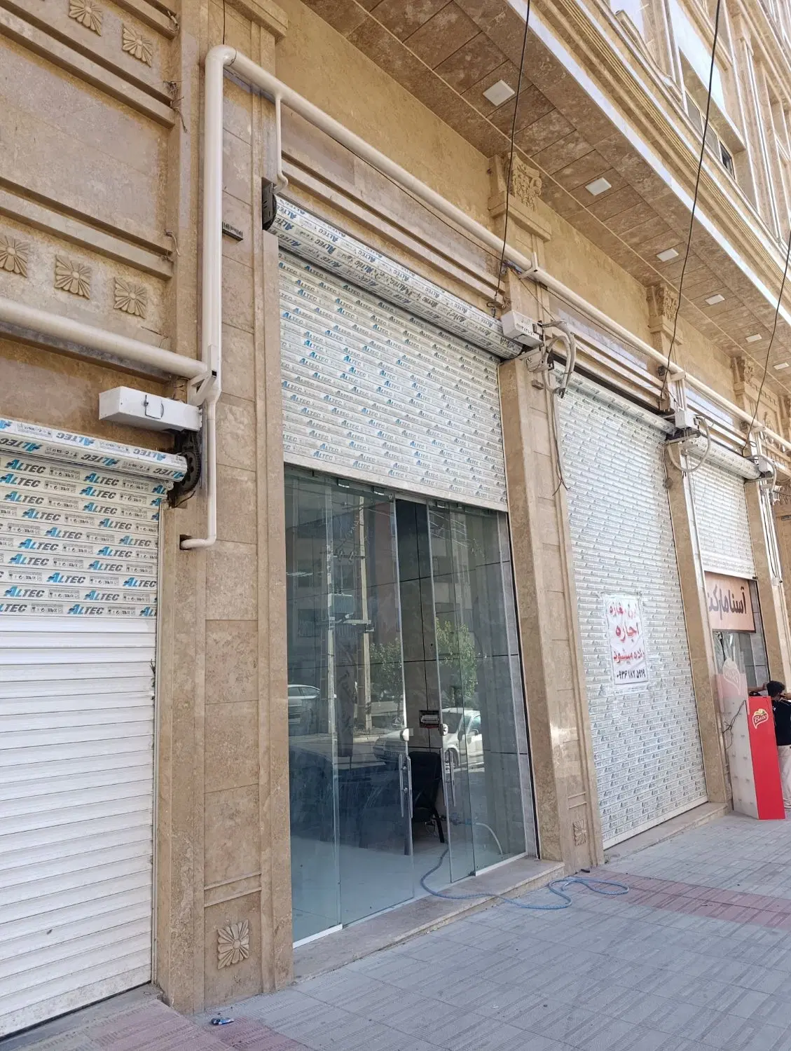مغازه تجاری 68 متری