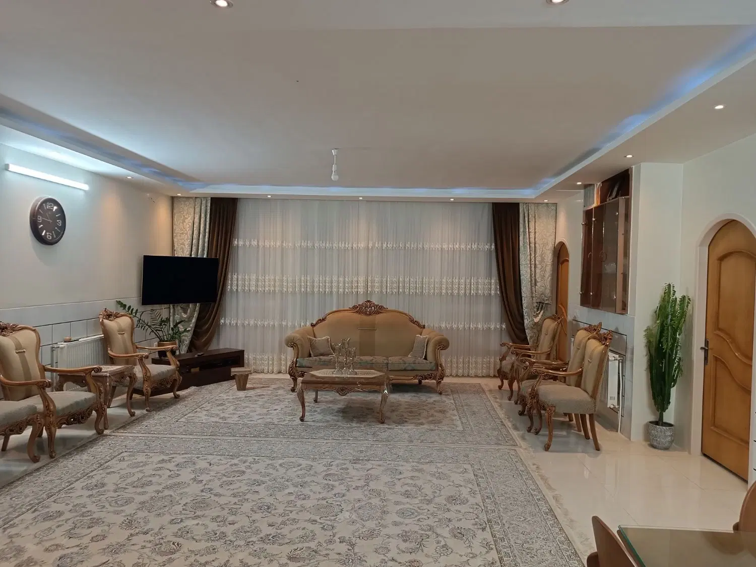 رهن و اجاره خانه بزرگ سه خواب در درچه دینان