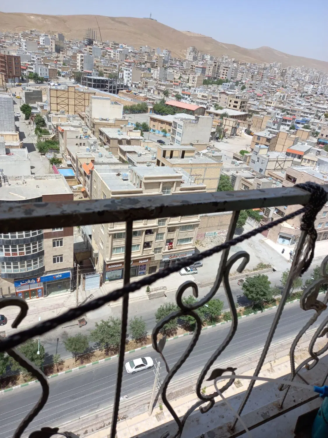 آپارتمان بلوک E1 با پارکینگ اختصاصی