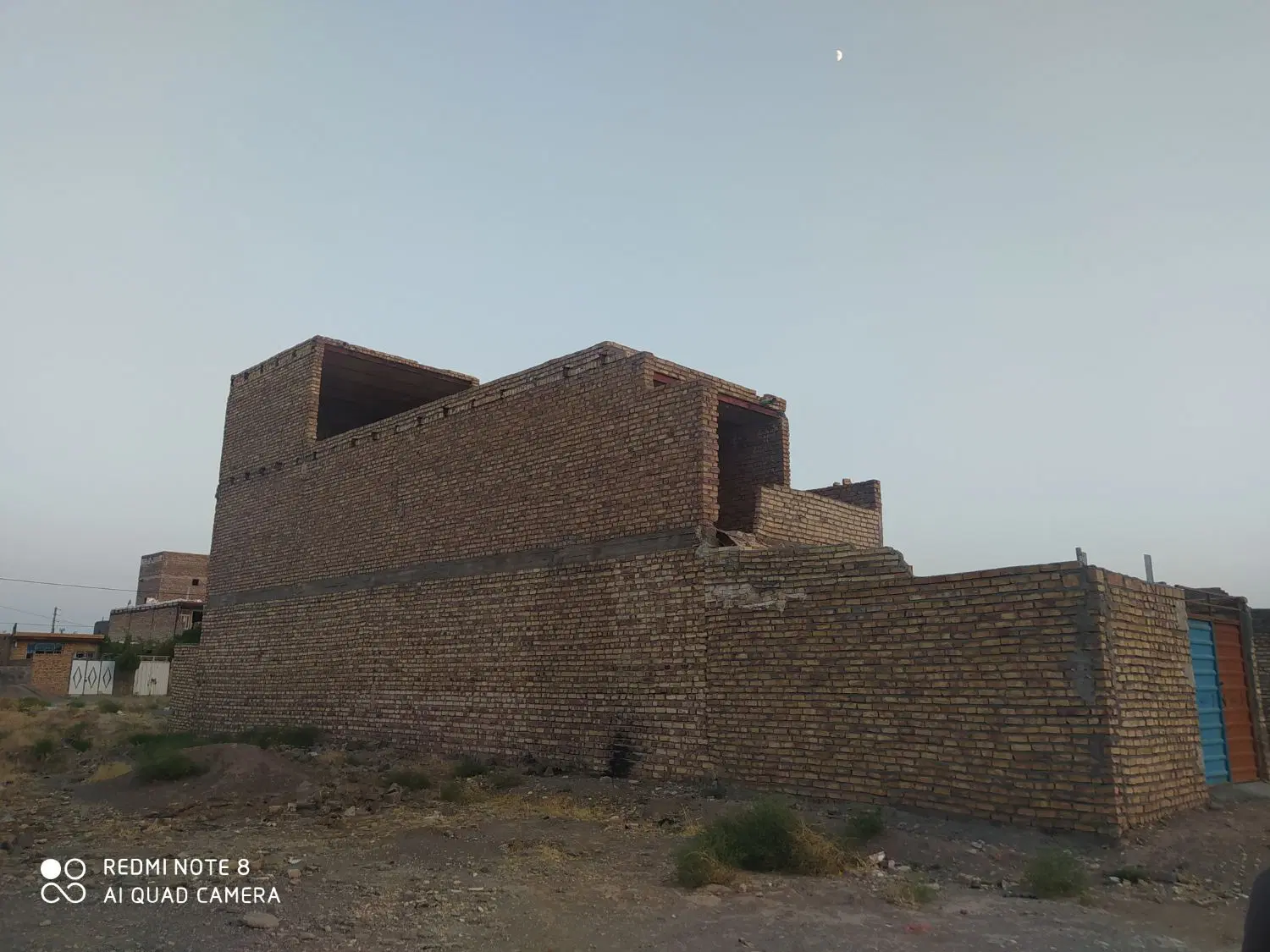 زمین مسکونی