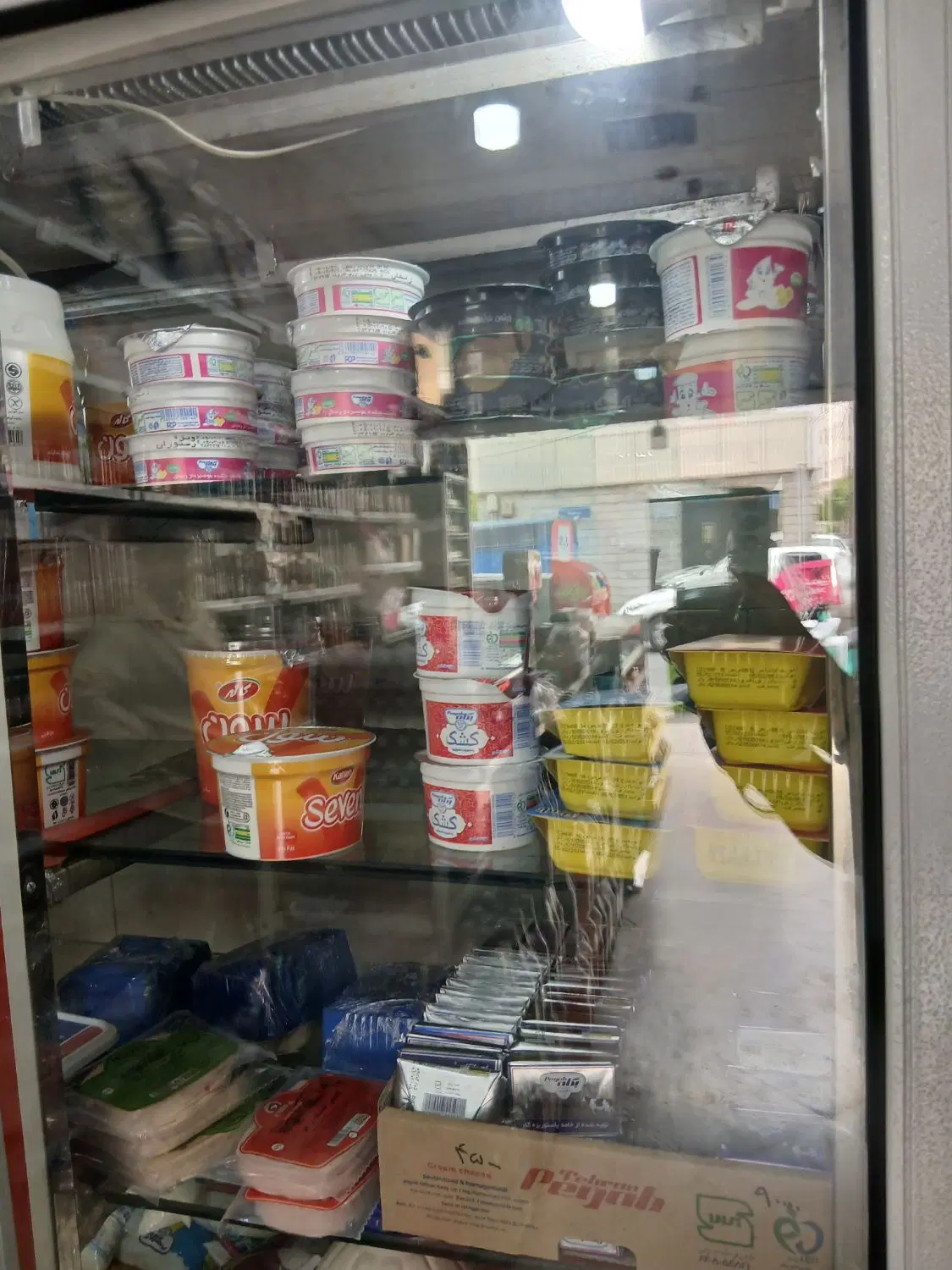 مغازه سوپر مارکت