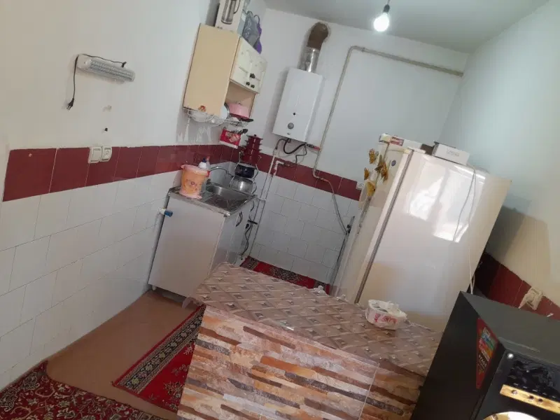 حیاط در باغ معروف