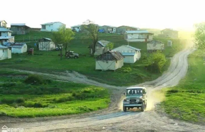 زمین ۵۰۰متری جهاننما