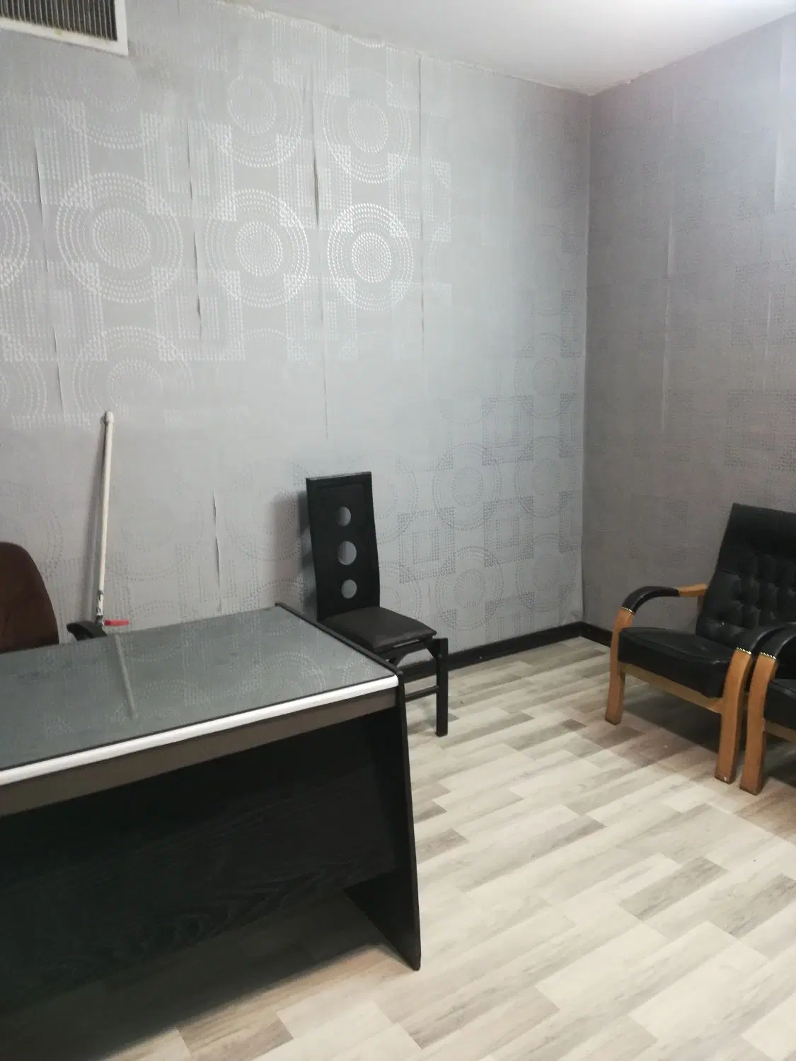 رهن واجاره اتاق اداری ۱۵متری مبله پل آزادگان
