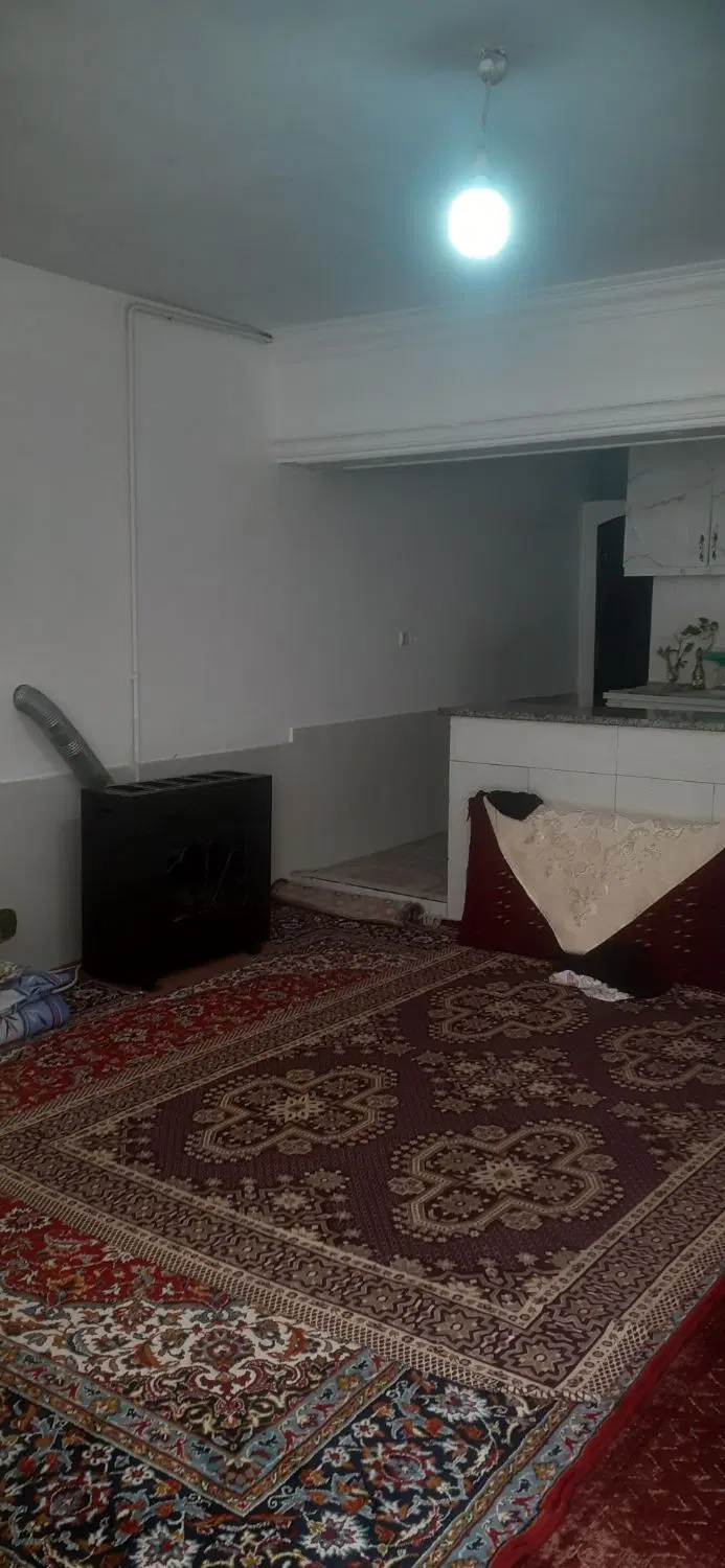 دوطبقه حاشیه اصلی
